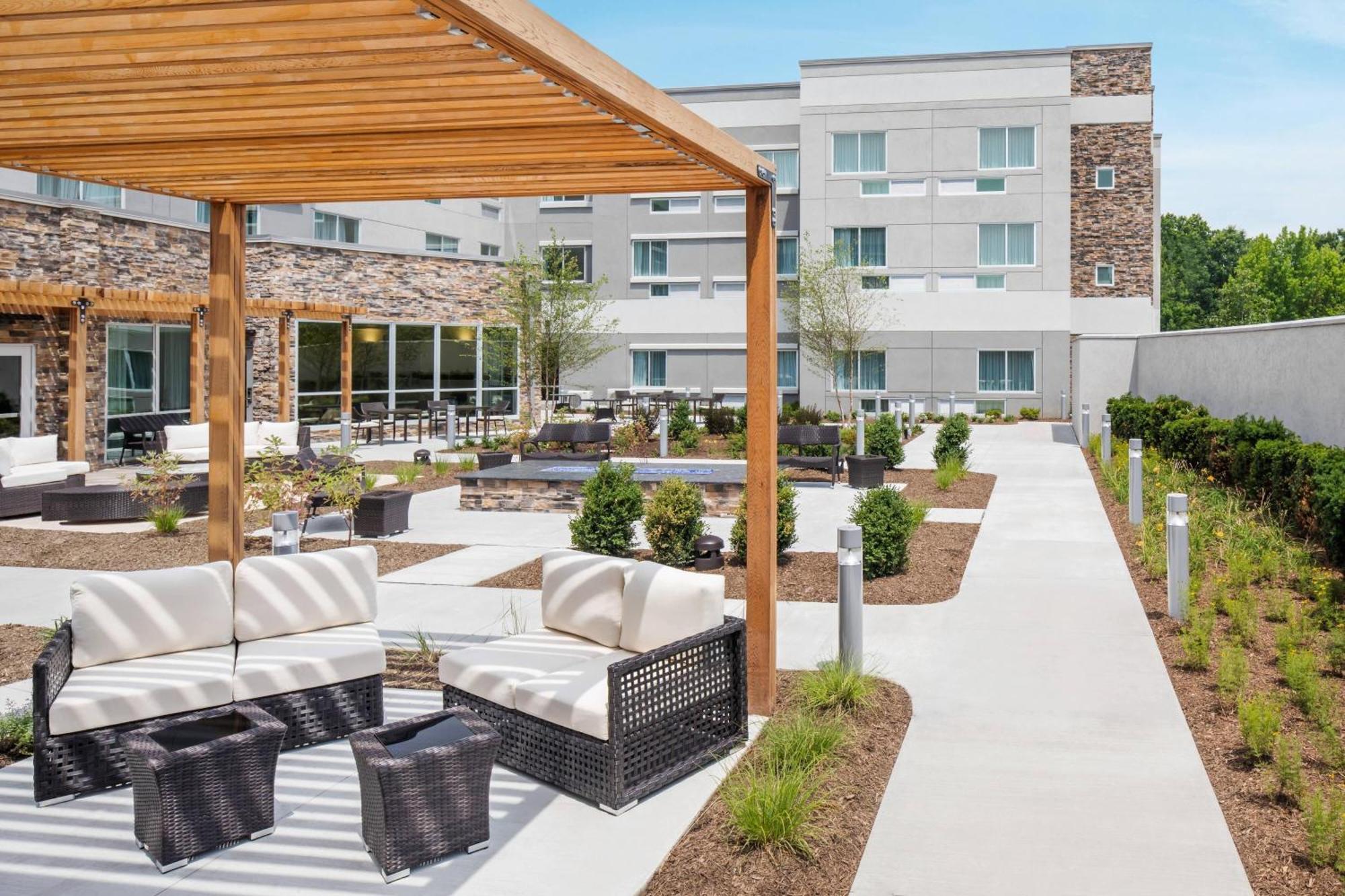 Courtyard By Marriott Wayne Fairfield Hotel Kültér fotó